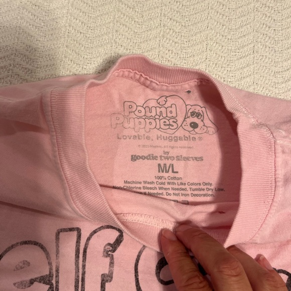 Pound Puppies M/L pink t shirt - Picture 3 of 4